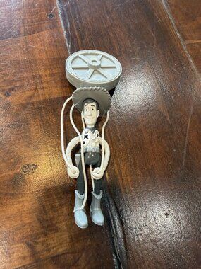 WOODY TOY STORY 5” BLACK & WHITE ACTION FIGURE  ON STRINGS DISNEY PIXAR TOY